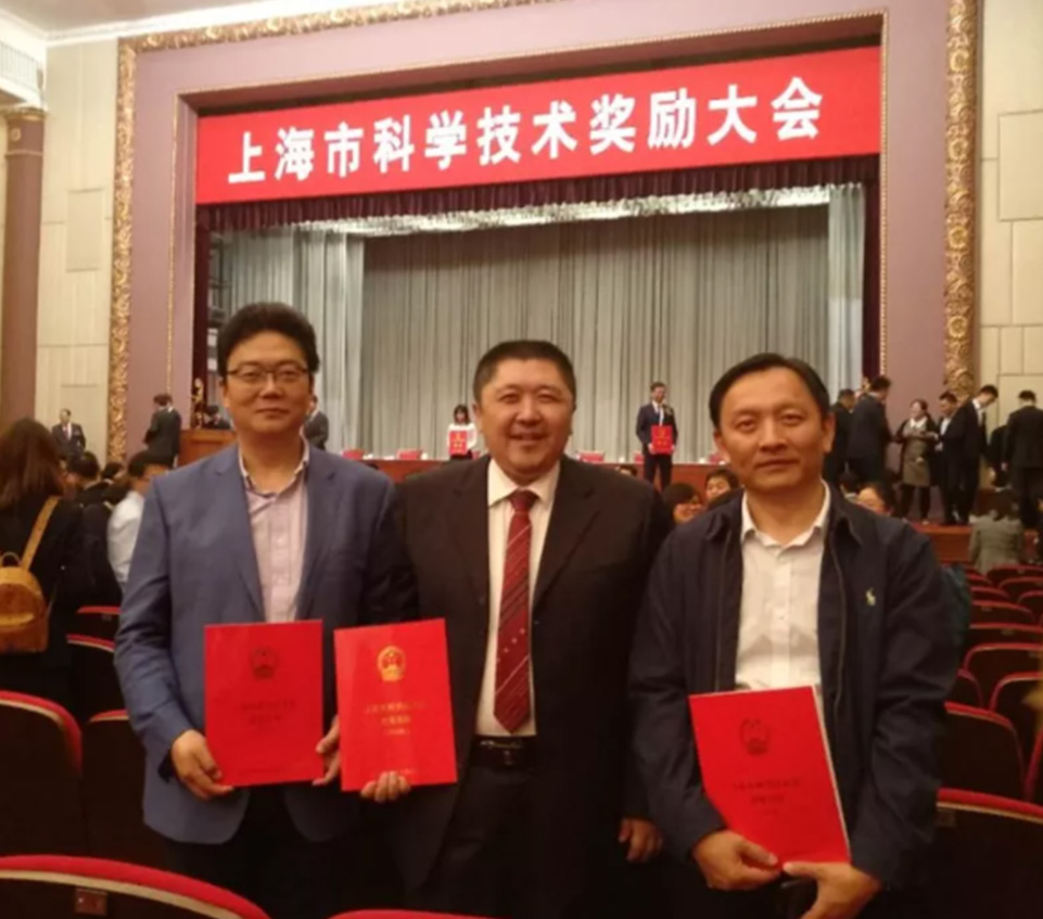 上海凯发k8国际首页登录化工新材料有限公司荣获2018年上海市技术发明奖二等奖